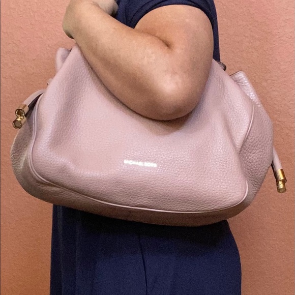 MK Handbag - Picture 13 of 13